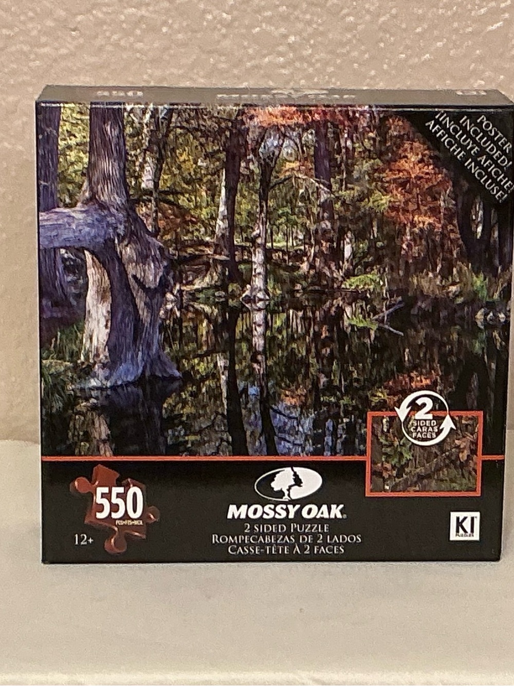 Mossy Oak Woodland 2 Sided 550-Piece Puzzle. Poster Included